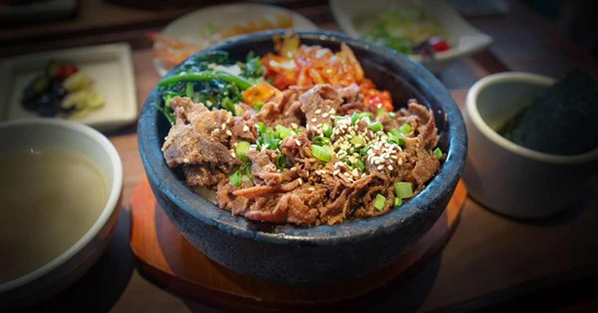 Makanan Hits Jakarta yang Viral Karena Rasa, Bukan Karena Influencer